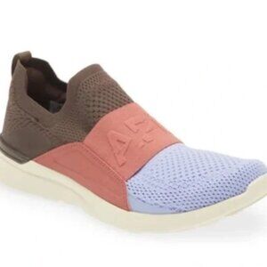 NWB APL TechLoom Bliss Athletic Slip On Shoes Chocolate/Cedar/Bellflower Size 5.